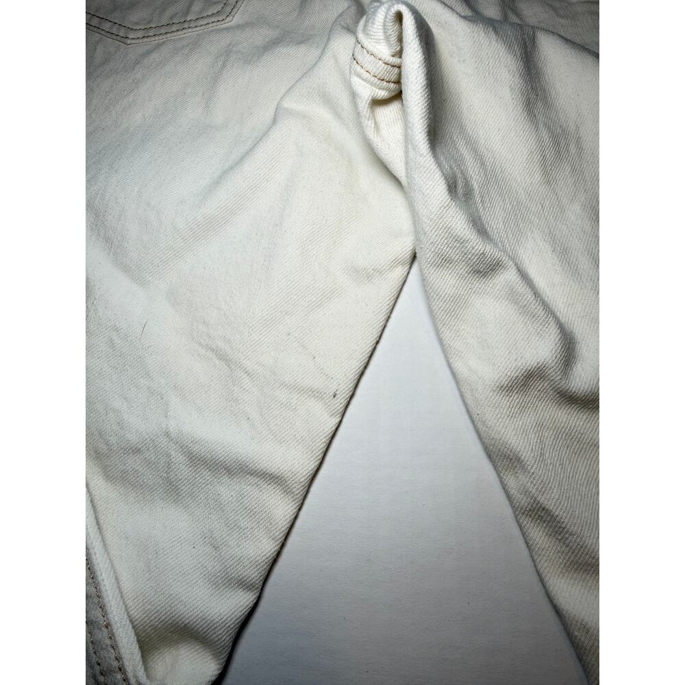 Topshop Mom jeans in white denim with a high-rise fit. - Picture 8 of 8